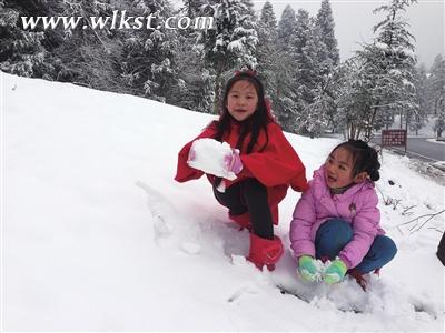 我要做一個“雪蛋糕”。 陳江容/攝