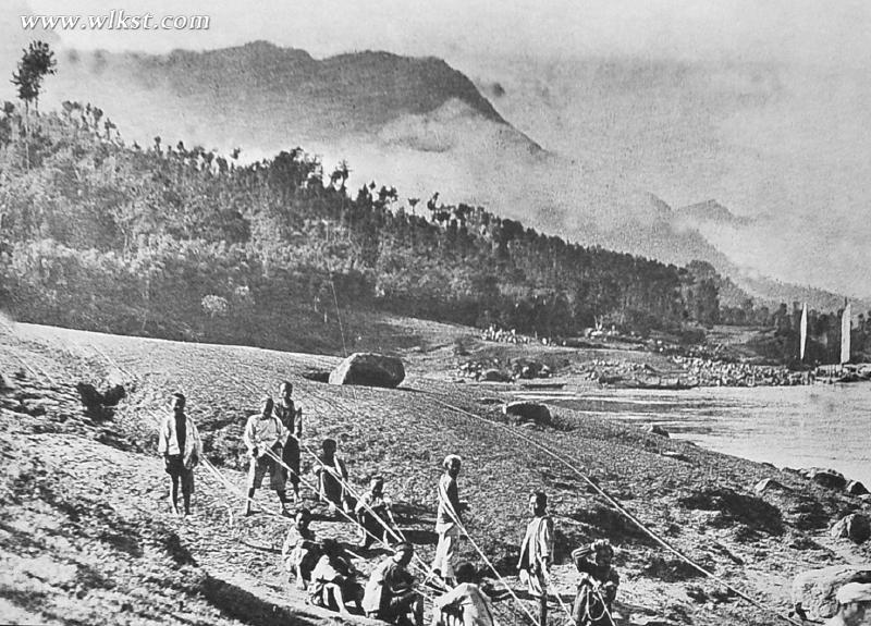 拉過激流險灘后，纖夫才有片刻喘息時間(1911年)。
