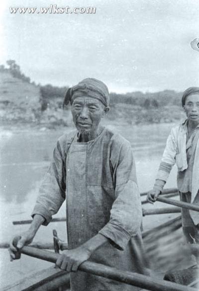 遠逝的川江船工