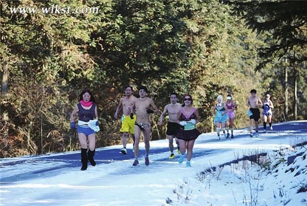 武隆仙女山“雪地光豬跑”開始報名啦