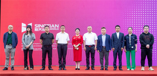 領導合影